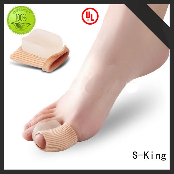 silicone gel toe spreader for overlapping toes