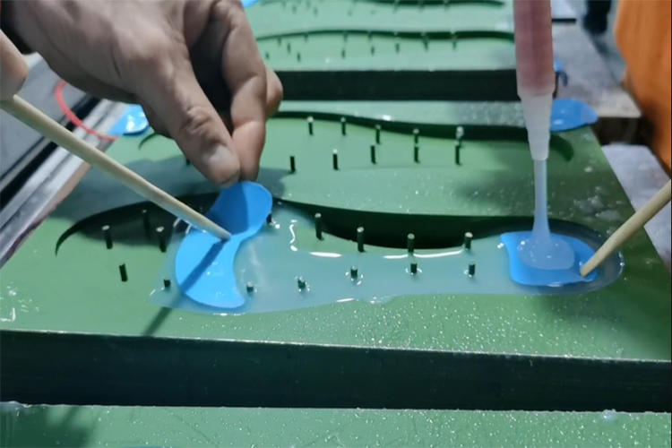How the Medical Silicone Insoles are Produced?